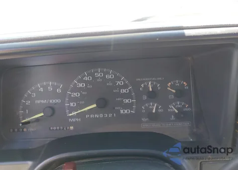 1998 Chevrolet C1500 Fleetside из США, поврежденный, VIN 2GCEC19M4W1261427